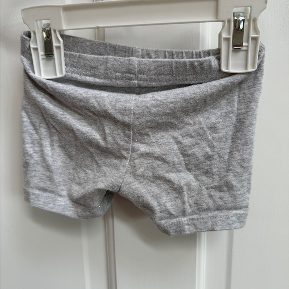 Jumping Beans 2T Girls Gray Elastic Waist Soft Biked Shorts with mild sparkles - Picture 4 of 6